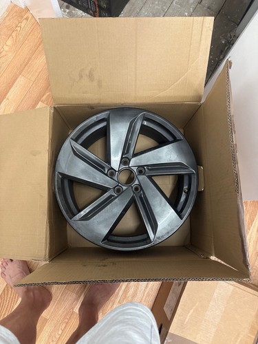 Golf milton keynes - vw, 18”
