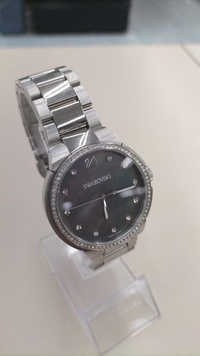Swarovski quartz used - swarovski,