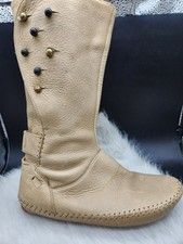 Womens 39 US 7.5 Genuine Leather Tan Moccasin Style Boots Button Up Shofolk Y2K