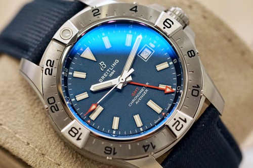Breitling avenger 44mm blue - breitling,
