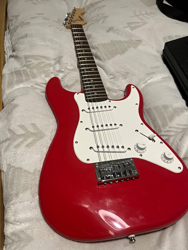 Squier stratocaster red solid - squier,