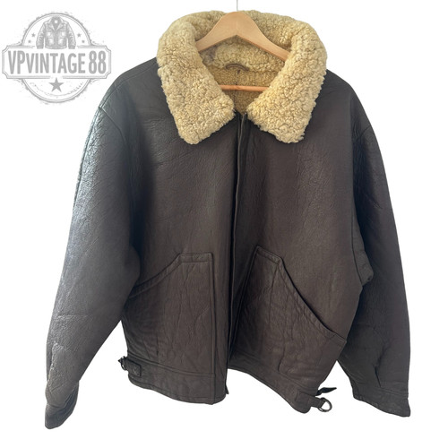 Vintage aviator bomber - b-3,