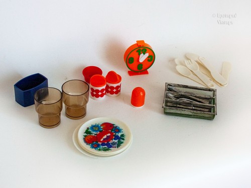 Dolls house kitchen - dolls,
