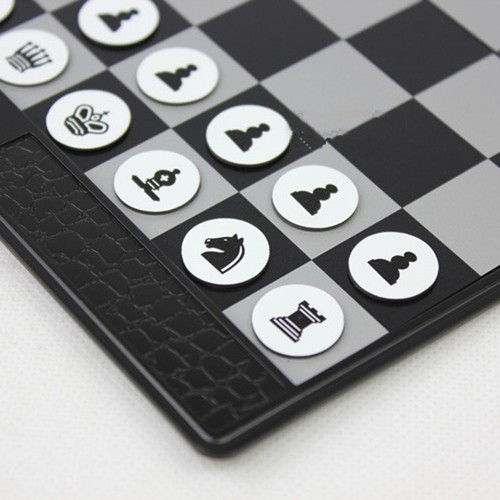 Magnetic travel chess set - travel,