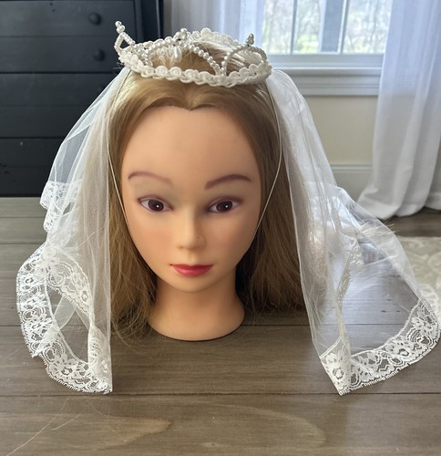 Girl first communion - first, tiara