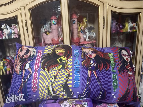 Rare bratz body pillow - rare,