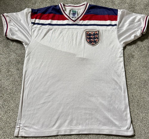 England 1982 home football - home,