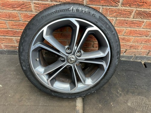 Vauxhall corsa black - vauxhall, e