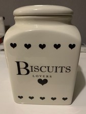 B&M Ceramic Biscuit Tin Cream