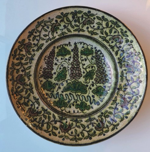 Large decorative dish signed - dish,