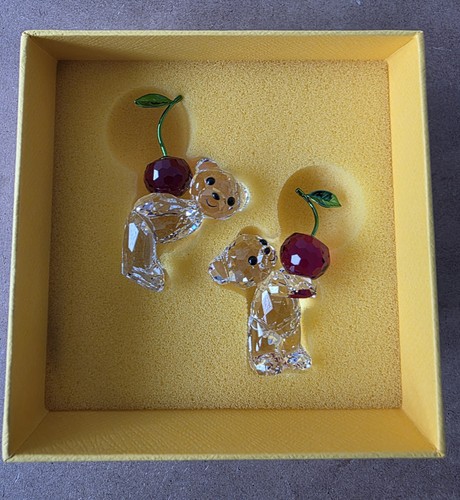 Genuine swarovski red - swarovski, kris