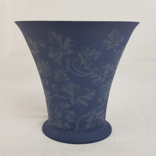 Wedgwood interiors flared - interiors, oval