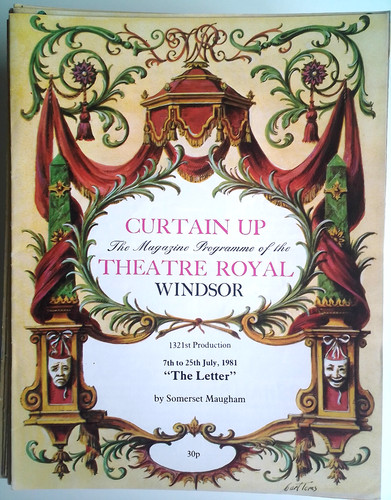 Curtain programme theatre - up,
