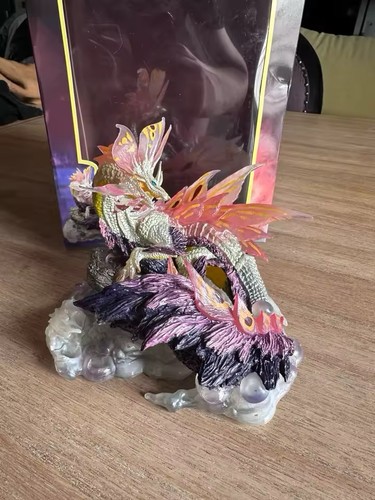 Monster hunter figure - monster,