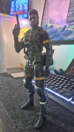 Metal gear solid - gear, snake