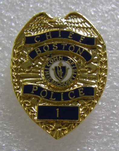 Pin police chief boston 1 - pin's,