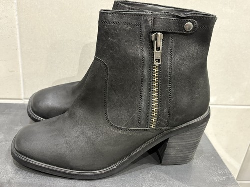 New size schuh black - new, 8