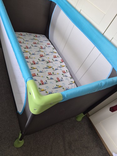 Hauck dream play travel - n, cot