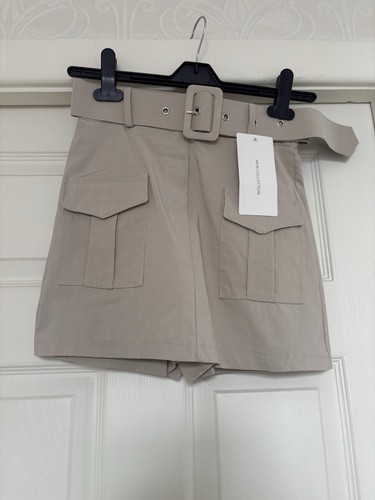 Beige skort