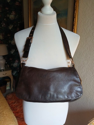 Liz claiborne brown leather - liz,