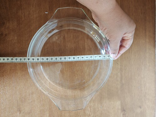 Pyrex glass round pie dish - pie, lid