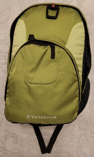Vicorinox swiss aemy classic - swiss,