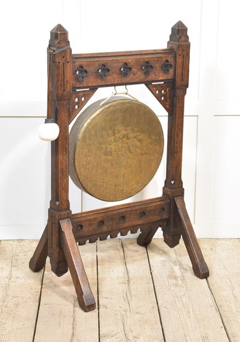 Gothic revival dinner - gong, |
