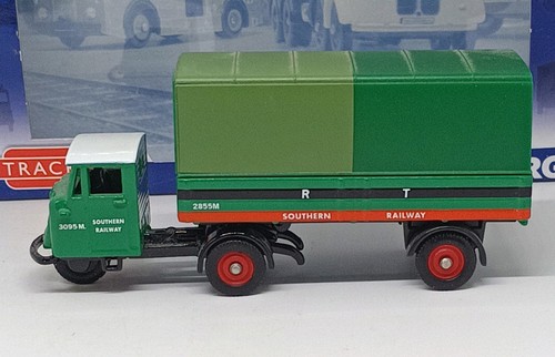 Corgi trackside mechanical - corgi,