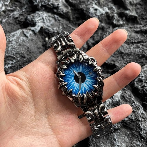 Gothic claw medieval quartz - gothic,