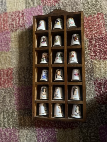 Mixed thimbles wooden - mixed, in
