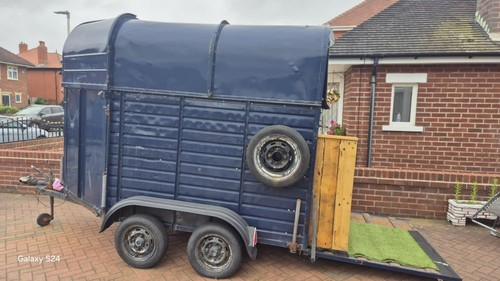 Cute converted horsebox - converted,