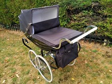 Silver Cross Balmoral Coach Built Pram Black Full Size, nanny bag & sun canopy