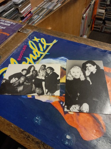 Madonna postcards black - postcards,