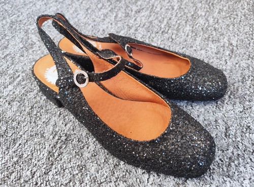 Red dead black glitter - red, or