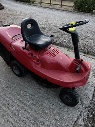 Mountfield 725m ride mower - on,