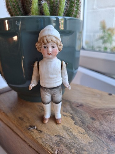 Antique all bisque - antique,