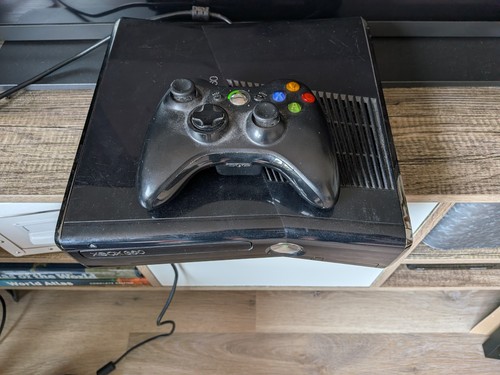 Xbox 360s black working - xbox,