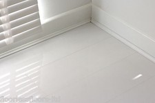 SUPER High Gloss Laminate Flooring **EXCLUSIVE COLOURS** (Price Per 2.1 sqm)