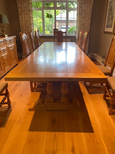 Solid pippy oak - solid, 12-seater