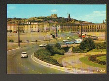 LYON (69) PEUGEOT 404 