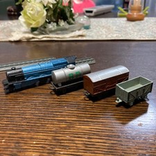 4 Lone Star Locos and 2 tracks