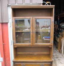 LOVELY OAK YOUNGER TOLEDO DRESSER DISPLAY CABINET TOP UNIT ONLY + CAN DELIVER