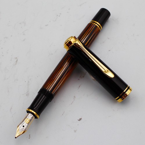 Near mint pelikan fountain - mint],