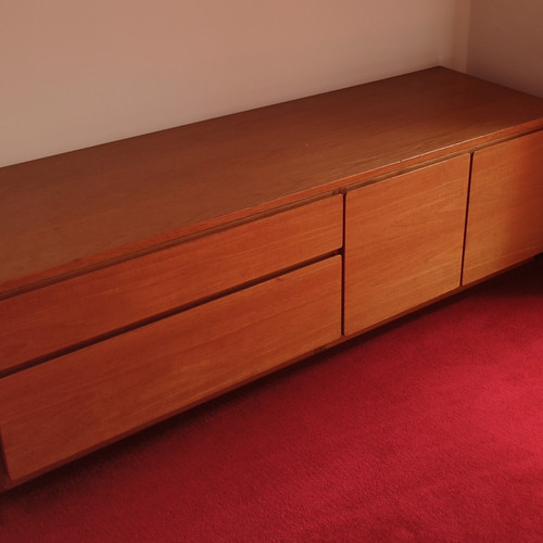 Freestanding sideboard - ,
