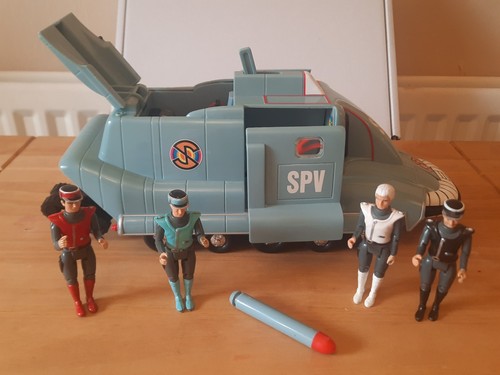Captain scarlet spectrum - captain,