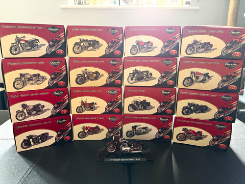 Classic motorbikes 24 - motorbikes, 1:24