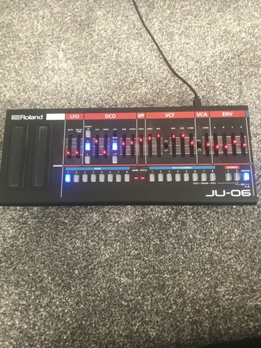 Roland sound module - ju-06,