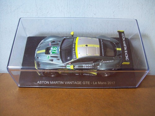 Model car aston martin - 1/43,