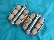 Old bike pedals Italy (white