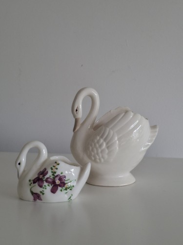 Vintage ceramic swan - ceramic,
